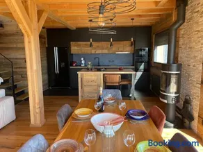 Chalet Mont-Reve - Image 1