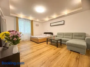 Modern Flat Close to Old Town - Image 1