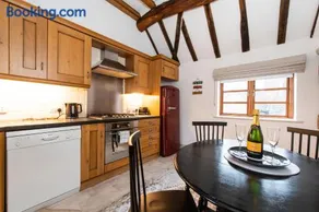 Hideaway Cottage Bewdley with parking near the River Severn - Image 4