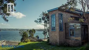 Casa del Faro Chiloé - Image 1