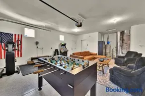 Luxury Mineral Spa Escape, Game Room Fun - Image 2
