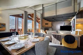 Luxury 4BR Apartment with Fireplace & Private Parking - Val Thorens - Image 2