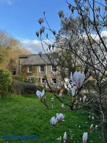 Beautiful Farmhouse - Image 4