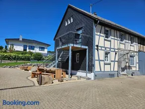 Hofis Gästehaus - Image 1