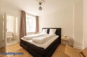 TEST ONLY Spacious and Comfortable First-Floor 3BR - Image 2