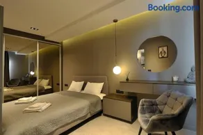 Sofia Apartments - Image 1