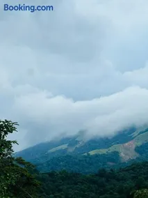 Coorg green valley Homestay and waterfalls - Image 1