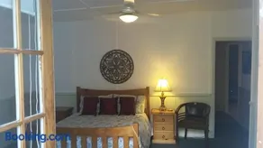 Windswept Country Retreat - Image 3