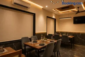 Hotel Kartikey Near Supreme Mega Mart Multiplex & BBMB Lake, SunderNagar - Image 2
