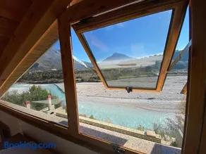 River Escape Villa - Private Beach, Scenic View & BBQ - Image 5