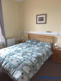 Brafferton guest house - Image 2