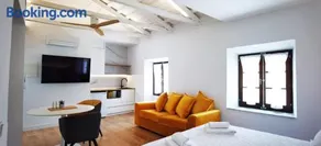 MANZANO PALACE. Habitaciones y Suites 30 m2 en la Plaza Mayor - Image 2