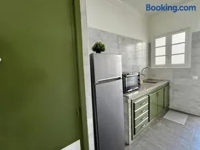 Cozy & Stylish 2BR - Near Arribat Center Mall - Image 3