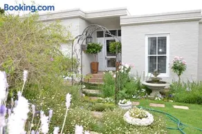 Three Oaks - Image 4