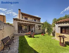 Villa De Urueña Casa de Ilustres - Image 2