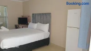 BAYSIDE Hotel & Self-catering ISIPINGO - Image 2