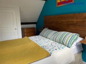 Wynards Farm Sunset room - Image 2