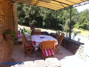 LA GRANGE Gîte à Sarlat avec belle piscine au sel - Image 2