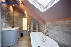 The Farmhouse - Sands Farm - Image 3