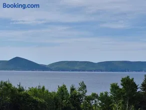 Moceanset Getaways-Beautiful Ocean, Mountain & Sunset Views, "Camping Experience" - Image 3