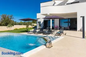 Villa Eleonora, luxury villa in Višnjan, Žužići, near Poreč - Image 3