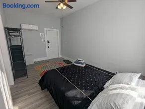 Private Apartments and Sleeping Rooms Near Marathon, Hershey - Image 2