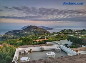 Villa Paradiso - spectacular sea view over volcanoes - Image 5