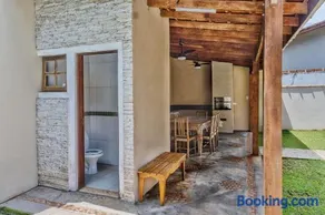 400 m te Separam das Areias da Praia de Boraceia, casa com piscina aquecida para ate 12 pessoas - Image 3