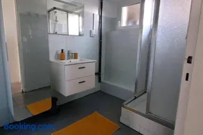 2 pièces avec terrasse - Image 3