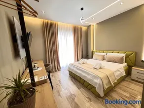 Mont Blanc Hotel - Image 1