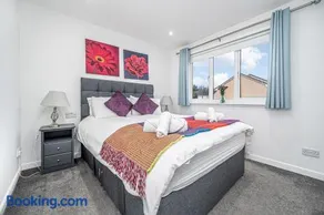 Prime Commuter Executive Apartment Dunfermline - Image 3