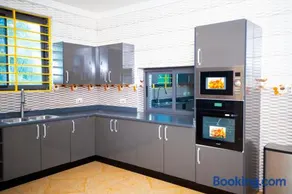 State of The Art House, Near Amansuri Wetlands, Wifi, Swimming Pool - Image 5