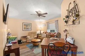 Pet Friendly, Hot Tub, 8ml to Beach, 7ml to Sebastian - Image 4