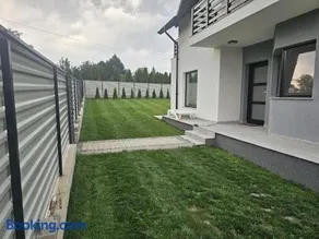House in Hudum - Botoșani - Image 2