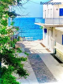 Blue Seaside House with Terrace - Image 5