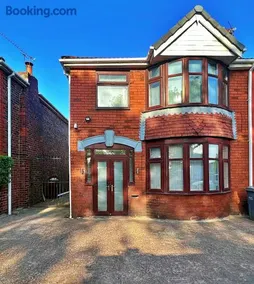 Full Home in Heywood Street near Cheetham Hill - Image 5