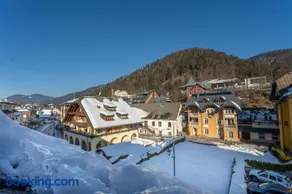 GuestHost - Penthouse Central apartments vista Monte Priesnig - Image 5