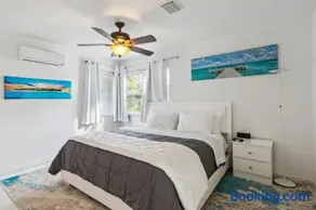 Chic Fort Lauderdale House with Private Pool - Image 2