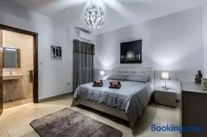 Sunny Modern Apartments - Image 2