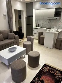 Luxury Apartment - Image 4