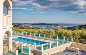 Luxury Villa Ivy - Image 3