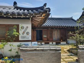 Percent Guesthouse - Image 2