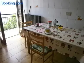 CASA IN RIVA AL LAGO - Image 3