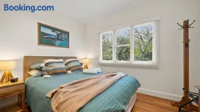 Killcare Beach House - Image 2