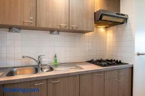 Nice apartment with suberb Sea Views - Image 2