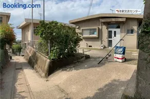 桜島の廃校を使った和室ゲストハウスulalaふるさと - Image 1