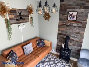 The Donkey Den - Image 3