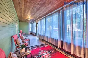 Charming Bingham Home Near Outdoor Adventure, Pet Friendly! - Image 2
