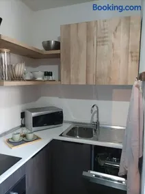 Studio 127 - Image 4