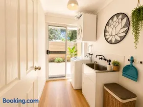 Fall in Love with Spring at Cape View 26 - Image 3